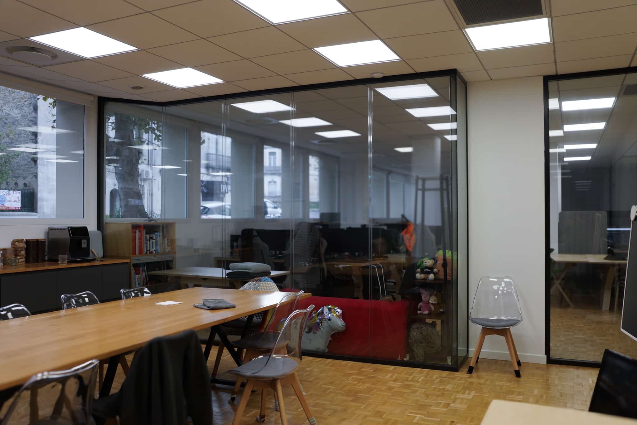 Mur de verre pour bureaux open space